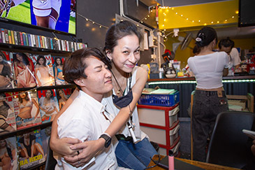 Yawk Bar Photos