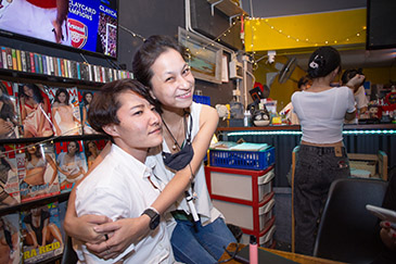 Yawk Bar Photos